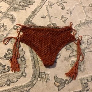 Acacia Murray Bottom